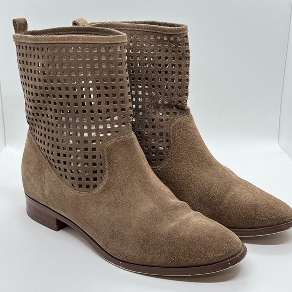 Michael Kors Taupe Suede Ankle Boots Women's - Picture 1 of 8